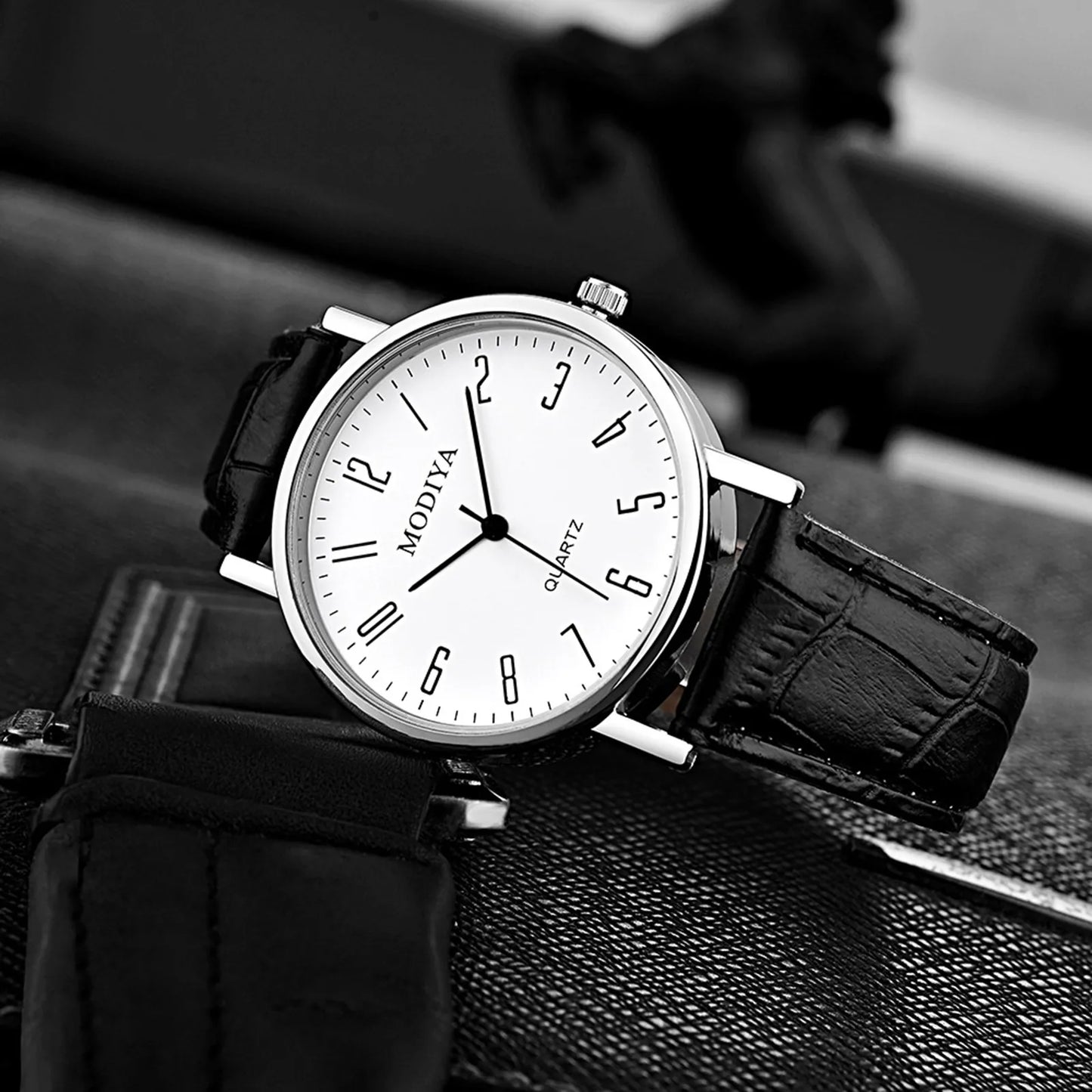 Mens 2024 Classic Wristwatch Men Vintage Design Watches Leather Strap Wrist Watch Quartz Analog Watch For Man Gift Reloj Hombre